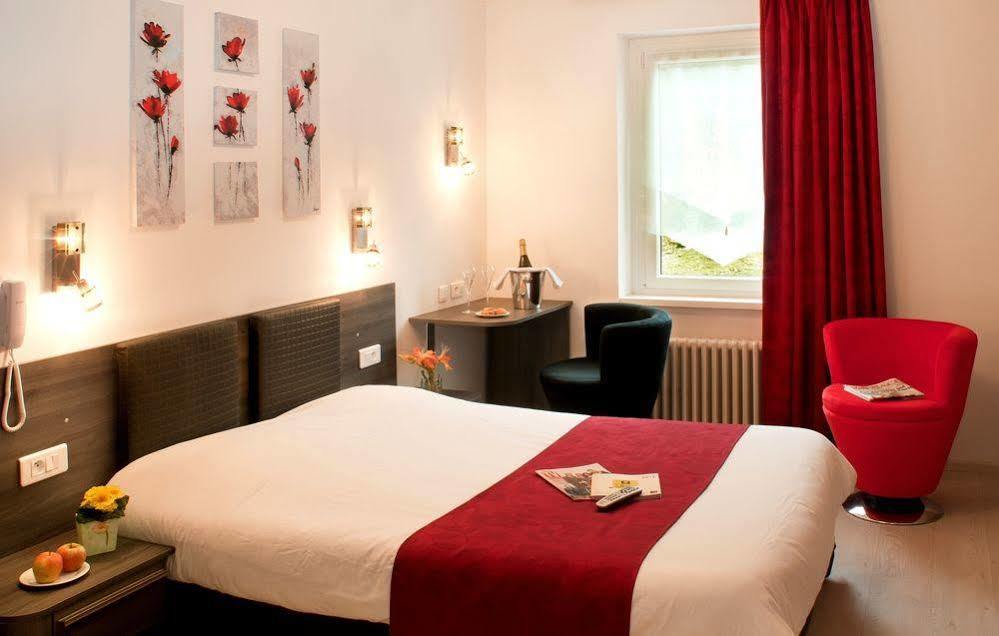 Des Vosges Hotel 2*